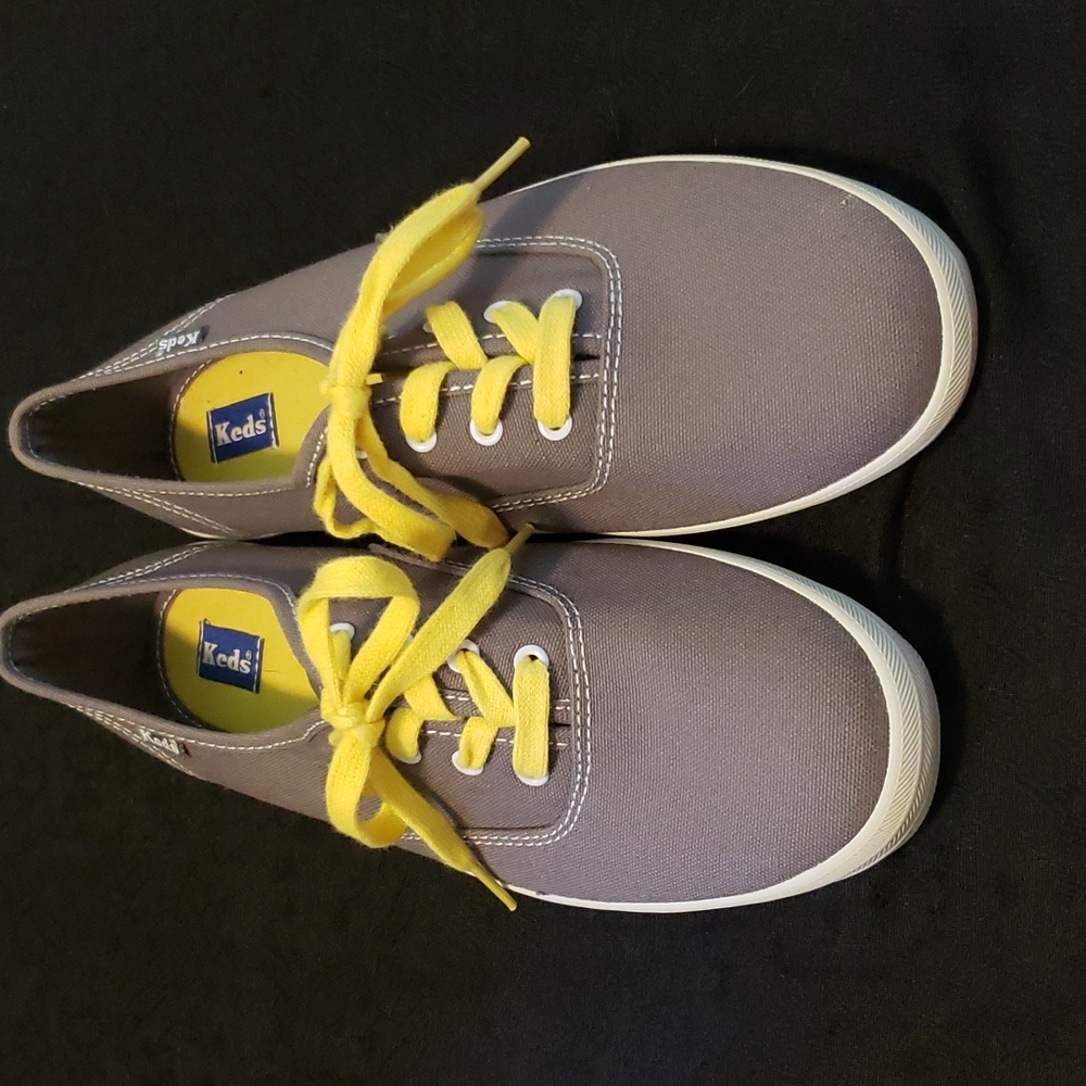 Keds Sneakers Size 9.5, Never Worn